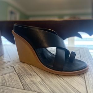 black sandals with light brown platform. Size 7.5 woman
